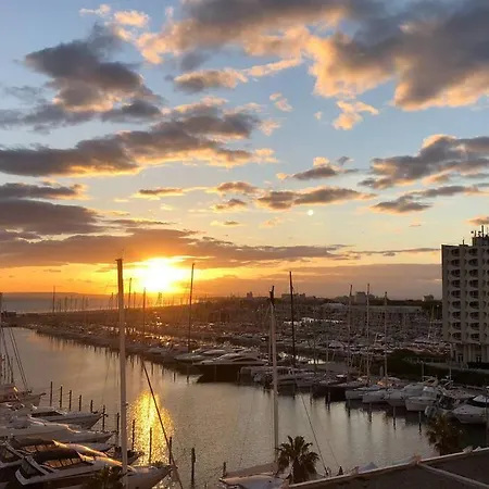 Vue Et Port, Refait A Neuf Pour Vous ! Climatise Appartement *