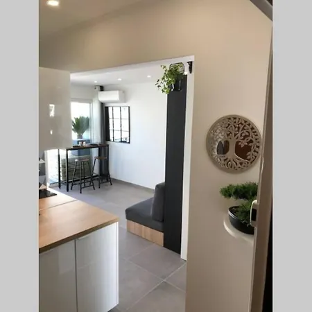 Vue Et Port, Refait A Neuf Pour Vous ! Climatise Apartment *