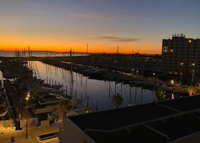 Climatise Avec Superbe Vue Port *